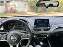 نيسان ألتيما